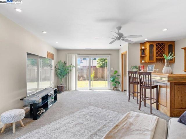 Image 12 of 26 For 35009 Lilac Loop