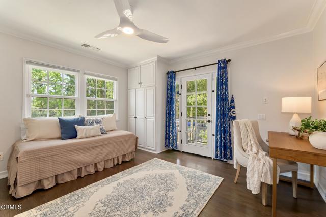 1236 New York Drive, Altadena CA: https://media.crmls.org/mediaz/d47cdaca-17ea-4076-9c66-2781bf96eb75.jpg
