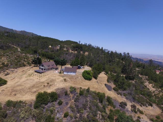 28750 Loma Chiquita Road, Los Gatos CA: https://media.crmls.org/mediaz/d47d771c-777f-4791-89b6-7e7268817779.jpg