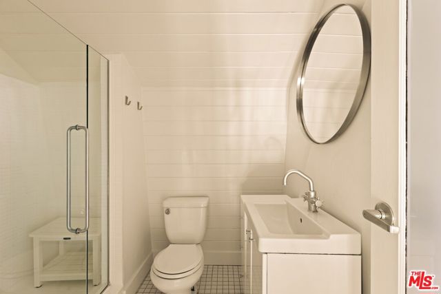 3990 Clayton Avenue, Los Angeles CA: https://media.crmls.org/mediaz/d47ddbe2-0f47-487a-8be1-94d2910902a9.jpg