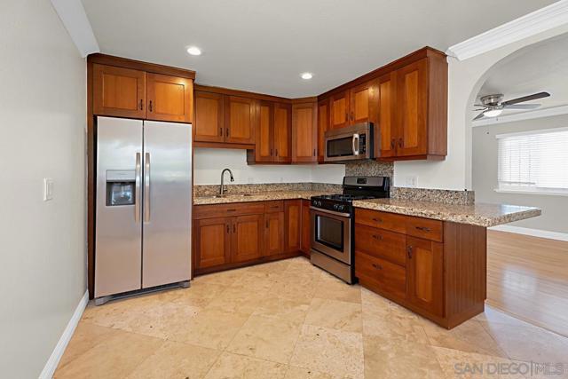 2619 21 Lincoln Ave, San Diego CA: https://media.crmls.org/mediaz/d47e120e-23f9-4b2c-a7d7-b3d143707a4d.jpg