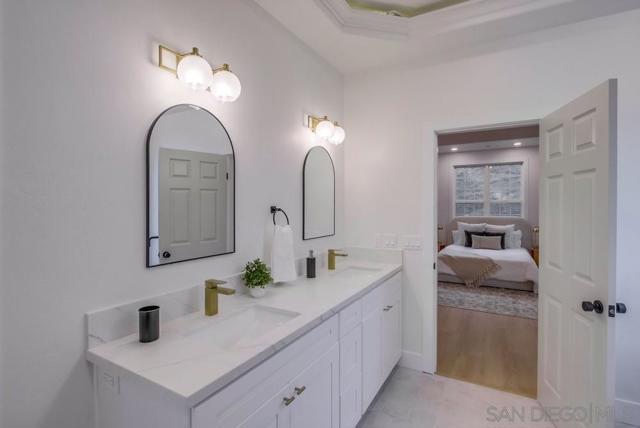 2543 Daisy Ln, Fallbrook CA: https://media.crmls.org/mediaz/d47f2405-41eb-4edd-8199-028d0e30eb77.jpg