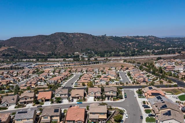 35788 Bay Morgan Lane, Fallbrook CA: https://media.crmls.org/mediaz/d47fe9fb-8f0b-4c6f-97cd-f26544c210d4.jpg