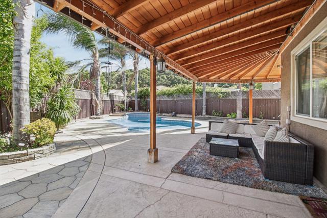 9740 Linnet Court, Gilroy CA: https://media.crmls.org/mediaz/d4807430-8891-44bf-8a5e-eba8986ebb4b.jpg