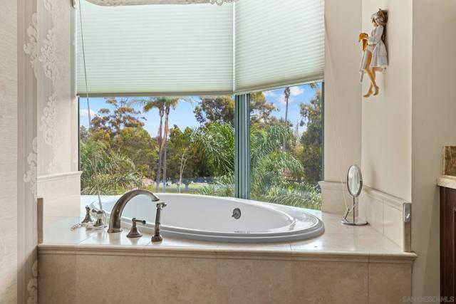 2500 6th Ave, San Diego CA: https://media.crmls.org/mediaz/d480f861-5a3a-4954-bd67-b77cfc50066c.jpg
