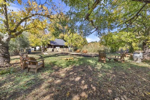 2551 Grant Street, Calistoga CA: https://media.crmls.org/mediaz/d482be2e-e843-4271-b85d-df7e35da4943.jpg