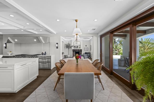 6404 La Jolla Scenic Drive S, La Jolla CA: https://media.crmls.org/mediaz/d483131e-d65a-40c7-ab5a-d18b9df64f9b.jpg