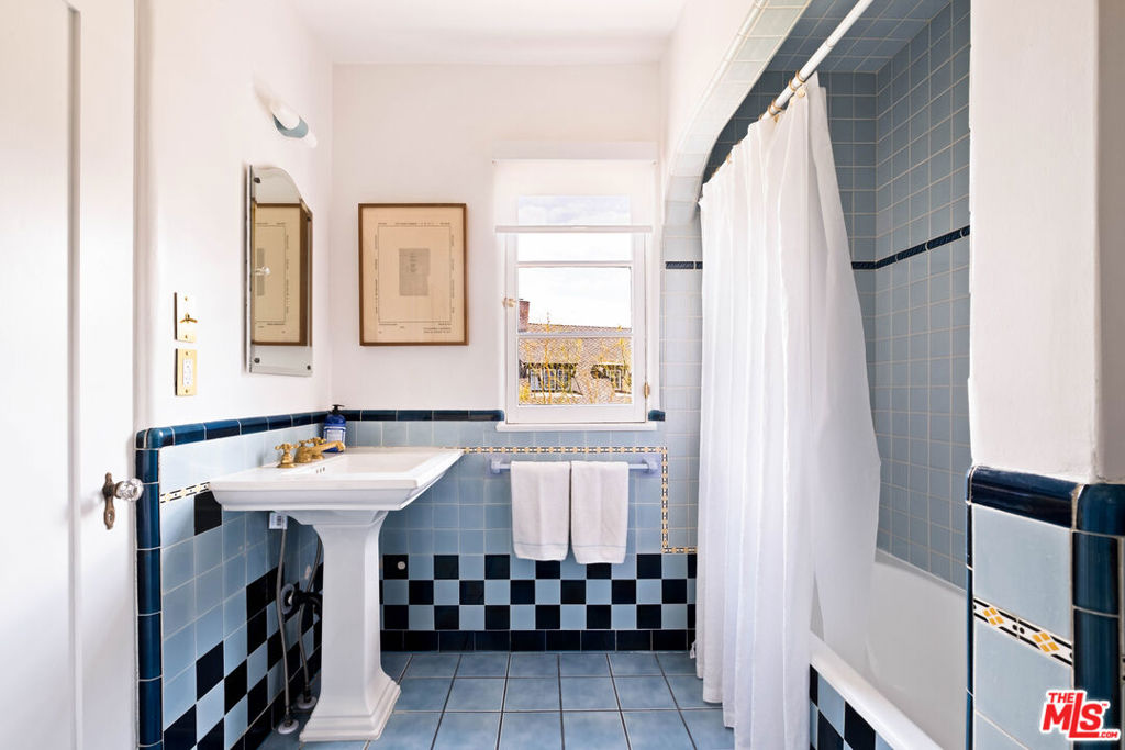 MLS #26856033 image #26