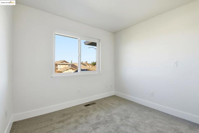 1486 Waverly Way, Pittsburg CA: https://media.crmls.org/mediaz/d4842041-58df-4079-a3c9-f89befe51215.jpg