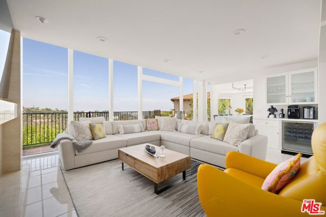 1244 Stradella Road, Los Angeles CA: https://media.crmls.org/mediaz/d4843910-1028-4b61-91b3-7b6f35710454.jpg