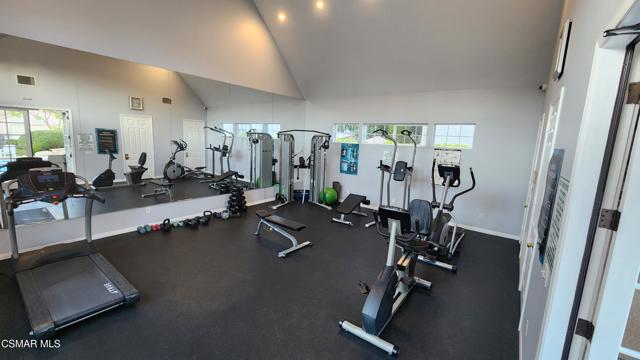 76 Boulder Creek Road, Simi Valley CA: https://media.crmls.org/mediaz/d48455f9-6233-4a87-90ff-98e86e3246c0.jpg