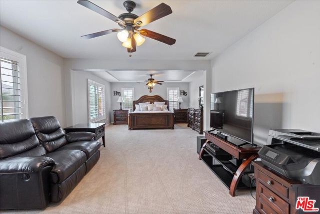 Image 25 of 39 For 7915 Saddletree Court