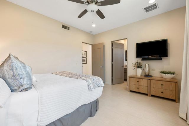 502 Desert Holly Drive, Palm Desert CA: https://media.crmls.org/mediaz/d4848cff-fbae-47b4-9f35-115af4974cf2.jpg
