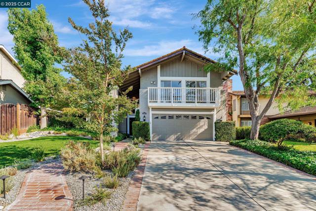1372 Bent Tree Ln, Concord CA: https://media.crmls.org/mediaz/d484dc85-81ed-435a-99b4-8c9ba494425e.jpg