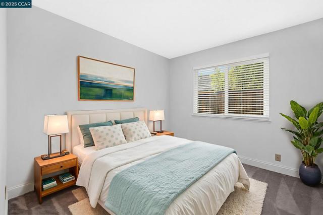 2140 Eastview Pl, Martinez CA: https://media.crmls.org/mediaz/d485b1f1-7306-4b3d-a10f-026d6ca01a03.jpg