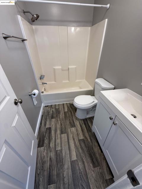 506 W 15Th St, Antioch CA: https://media.crmls.org/mediaz/d485eba2-fb80-408d-a3aa-a9dd76d47a6d.jpg