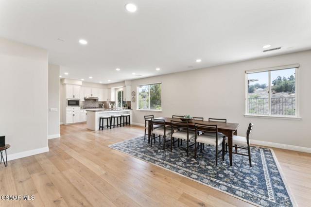 4543 Silverbell Circle, Moorpark CA: https://media.crmls.org/mediaz/d4868bb3-8286-4ed7-ad2d-596a9903766d.jpg