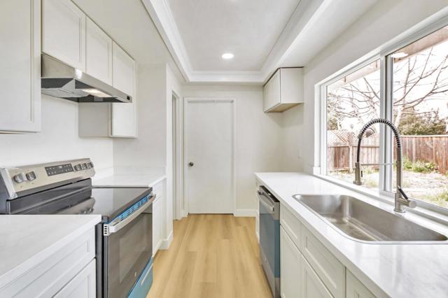 933 Faris Drive, San Jose CA: https://media.crmls.org/mediaz/d487309c-bd3a-4ab2-94fe-c8956f125fb4.jpg