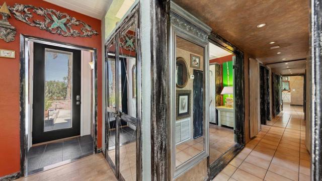 901 S Calle Tomas, Palm Springs CA: https://media.crmls.org/mediaz/d4884f19-f508-4499-89b4-56bcca074e44.jpg
