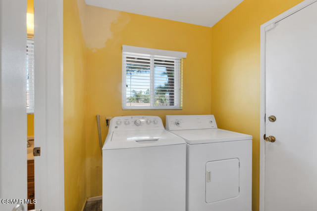 22485 Paul Revere Drive, Calabasas CA: https://media.crmls.org/mediaz/d4887196-3fe5-4a96-ab95-b54bcfa3a1b6.jpg