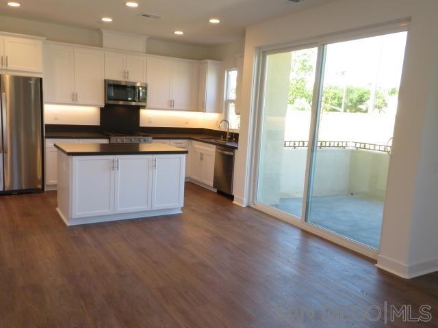 MLS #250040938SD image #18