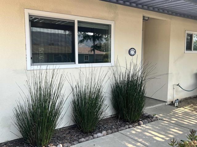 Detail Gallery Image 2 of 6 For 1626 La Tierra Lane, San Marcos,  CA 92078 - 3 Beds | 2 Baths