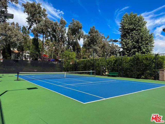 23777 Mulholland Highway, Calabasas CA: https://media.crmls.org/mediaz/d48aab77-ea9f-4147-986d-0082ed429358.jpg
