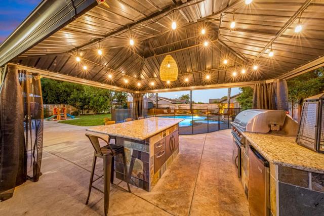 1851 Severinsen Street, Hollister CA: https://media.crmls.org/mediaz/d48b3540-840f-4743-b1ac-2cf9911e6b7e.jpg
