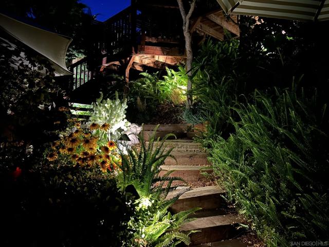 4533 Gesner St, San Diego CA: https://media.crmls.org/mediaz/d48b6c97-b91f-4ee3-936f-fa72731fc6c3.jpg