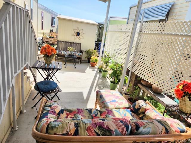 Detail Gallery Image 4 of 24 For 677 G St #51,  Chula Vista,  CA 91910 - 2 Beds | 2 Baths