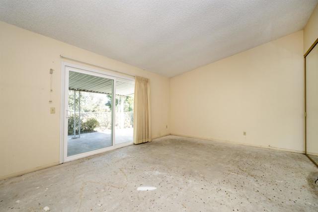 Detail Gallery Image 12 of 38 For 1824 Portofino Dr, Oceanside,  CA 92054 - 3 Beds | 2 Baths