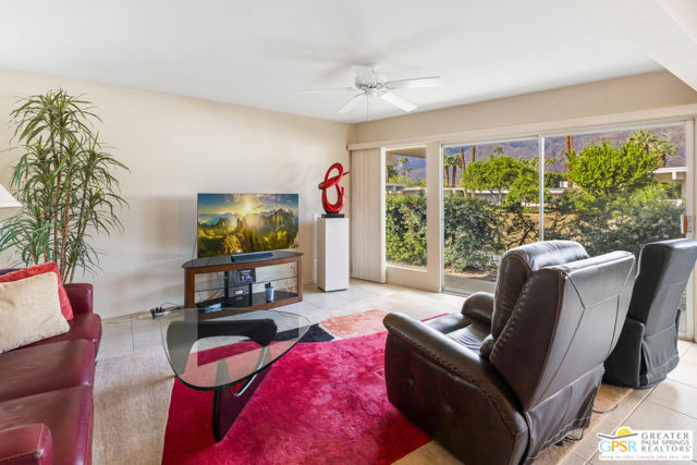 2033 E Ramon Road, Palm Springs CA: https://media.crmls.org/mediaz/d48e6f38-53ce-40c2-9d3d-c9bd52a2ae8c.jpg