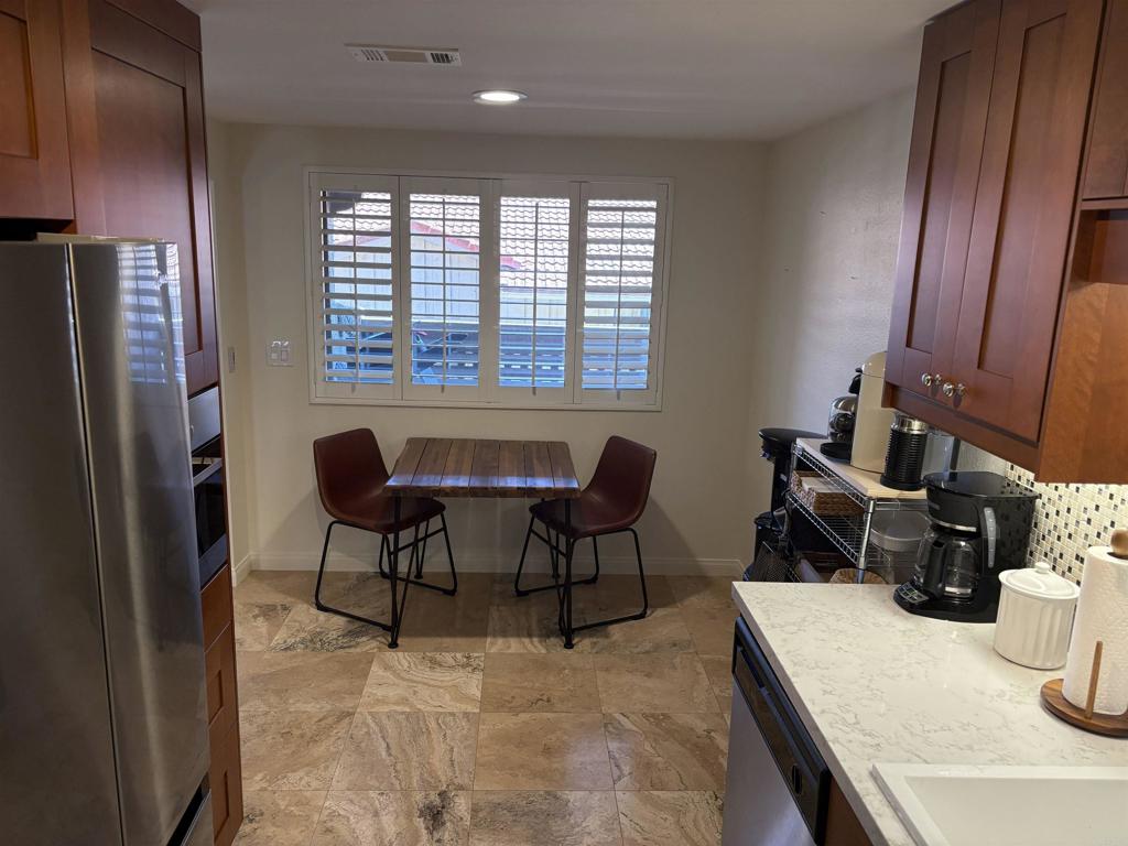 2352 Altisma Way - photo 6