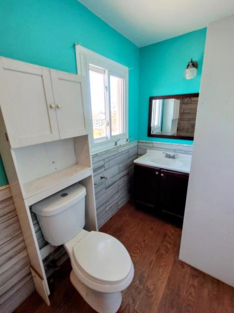 230 Paloma Avenue, Salinas CA: https://media.crmls.org/mediaz/d48f65e8-312c-48dd-bb69-aac0e2b327a2.jpg