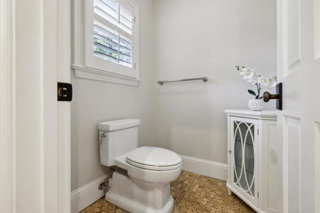 125 Stonepine Road, Hillsborough CA: https://media.crmls.org/mediaz/d48f7446-b4ce-4c69-9903-9c2b52f43a9c.jpg