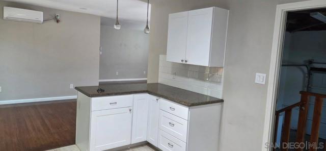 10744 Louisa Dr, La Mesa CA: https://media.crmls.org/mediaz/d48f8826-593b-4a12-b36f-7a8412cfb7a1.jpg