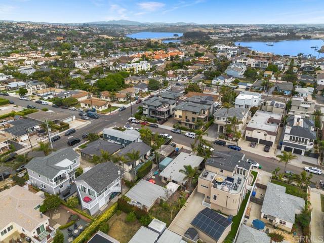 152 54 Redwood Avenue, Carlsbad CA: https://media.crmls.org/mediaz/d48f8bef-bf5c-4bc6-85fd-720d04fa4869.jpg
