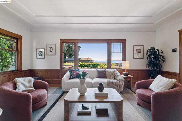 Image 8 of 60 For 938 San Benito Rd