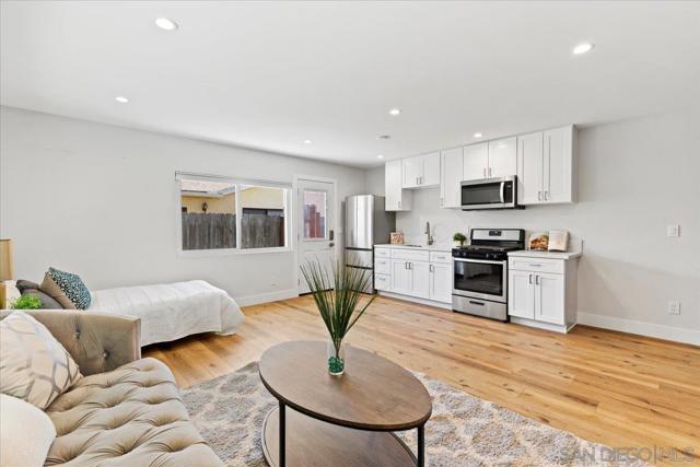 3961 Mount Aladin Ave, San Diego CA: https://media.crmls.org/mediaz/d490f88c-1802-4b71-8870-b1f374db9939.jpg