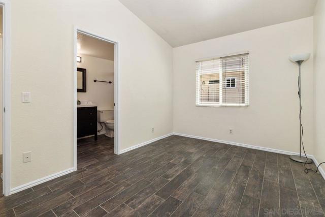 6161 Calle Mariselda, San Diego CA: https://media.crmls.org/mediaz/d4937a14-2321-458d-818d-2338f0af0135.jpg