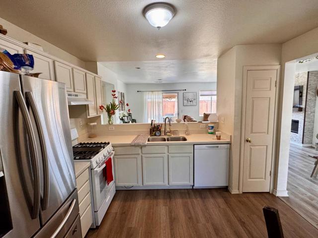 620 Verano Street, Soledad CA: https://media.crmls.org/mediaz/d493fd44-6ab5-4968-9994-f3177d8c64ca.jpg
