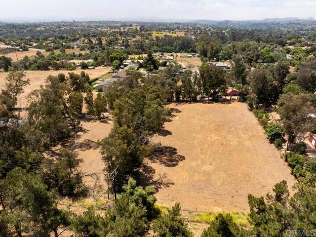 0 McDonald, Fallbrook CA: https://media.crmls.org/mediaz/d4948ae7-4e16-4689-b694-c1387ce464c4.jpg
