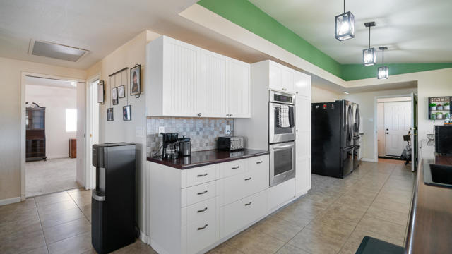 58189 Sunny Sands Drive, Yucca Valley CA: https://media.crmls.org/mediaz/d494c9e4-5e04-44a7-9ff1-75c98626bdee.jpg