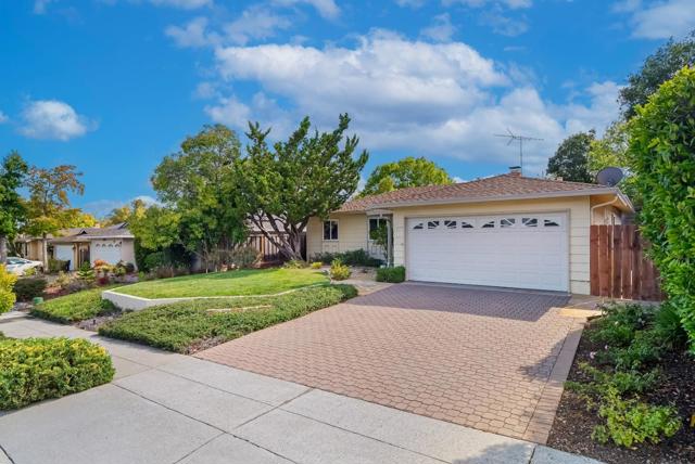 1694 Hyde Drive, Los Gatos CA: https://media.crmls.org/mediaz/d495d2f7-86e8-41fb-9814-0857be1b5e98.jpg