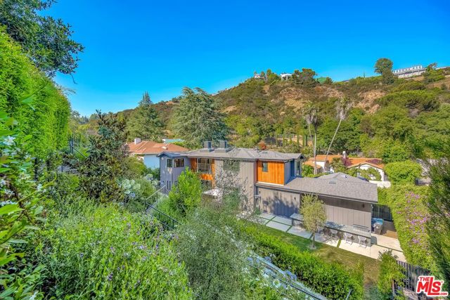 1011 Roscomare Road, Los Angeles, California 90077, 5 Bedrooms Bedrooms, ,4 BathroomsBathrooms,Single Family Residence,For Sale,Roscomare,24423865