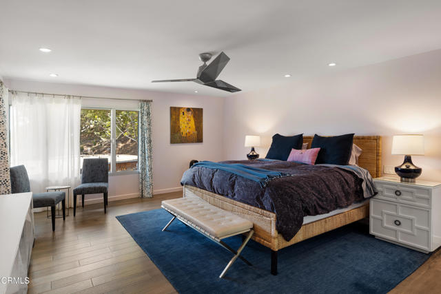 3351 Country Club Drive, Glendale CA: https://media.crmls.org/mediaz/d4965663-107f-43f9-92b2-7b5166a2f196.jpg