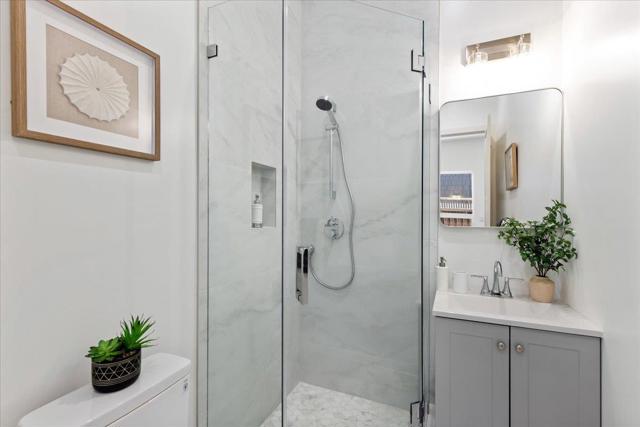 61 HILLTOP Drive, San Carlos CA: https://media.crmls.org/mediaz/d4969361-c8b0-41af-a2f1-df766a49900d.jpg