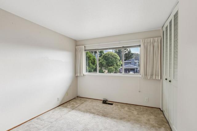908 Park Pacifica Avenue, Pacifica CA: https://media.crmls.org/mediaz/d496f275-772e-4f62-ba4f-9bfc4d000147.jpg