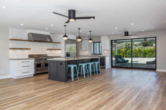 32299 Whispering Palms Trail, Cathedral City CA: https://media.crmls.org/mediaz/d4987b1e-98a1-47cc-b4cd-7f4d8fb58747.jpg