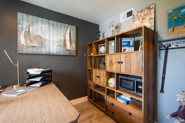 Image 29 of 75 For 4938 San Jacinto Circle